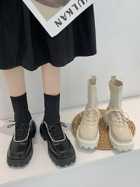 boots female fashion handsome short strap black knight retro british thick-soled motorcycle
boots female fashion handsome short strap black knight retro british thick-soled motorcycle