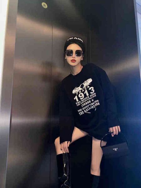 2022p home early spring fashion trend versatile slim letter pattern loose women's sweater, Black
2022p home early spring fashion trend versatile slim letter pattern loose women's sweater, Black
