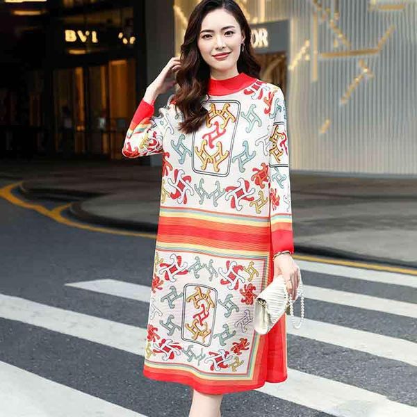 casual dresses 2021autumn women's half-high collar retro print dress miyak fold fashionable plus size loose-fitting long-sleeved mother, Black;gray
casual dresses 2021autumn women's half-high collar retro print dress miyak fold fashionable plus size loose-fitting long-sleeved mother, Black;gray