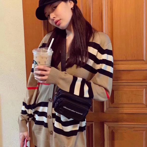 ladies sweater 21 stripe knitted cardigan female v-neck loose wool knitted cardigan male couple jacket, White;black
ladies sweater 21 stripe knitted cardigan female v-neck loose wool knitted cardigan male couple jacket, White;black