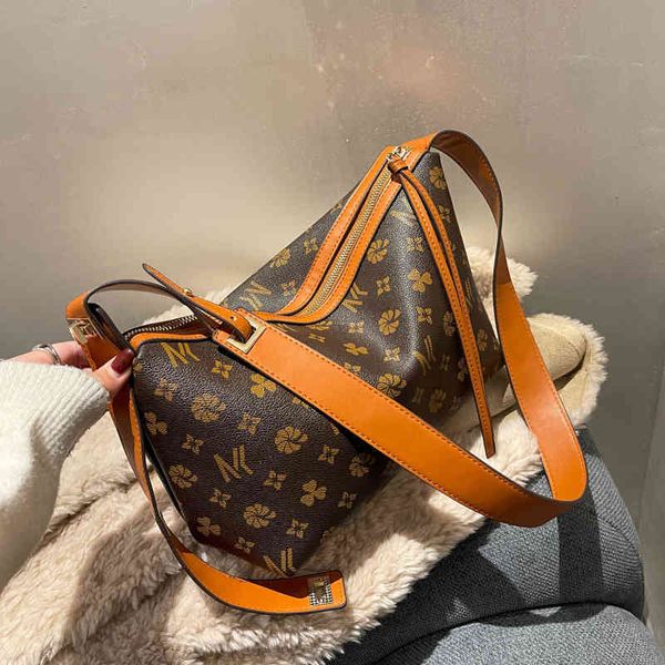 2022 factory outlet printed women's autumn winter new color contrast soft face leisure single shoulder messenger bag pillow bag persona
2022 factory outlet printed women's autumn winter new color contrast soft face leisure single shoulder messenger bag pillow bag persona