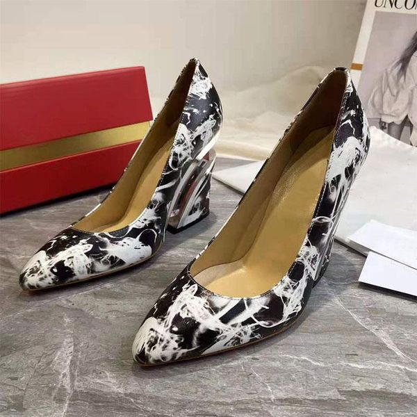 dress shoes high-heeled wedge heel pointed toe printed cowhide super 10cm novelty pattern banquet party 42s, Black
dress shoes high-heeled wedge heel pointed toe printed cowhide super 10cm novelty pattern banquet party 42s, Black