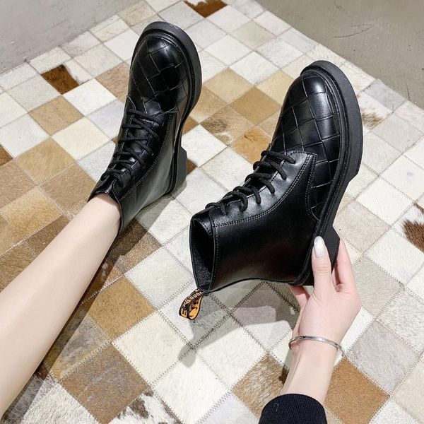 women's lace up leather boots, comfortable diamond design, black, motorcycle boots
women's lace up leather boots, comfortable diamond design, black, motorcycle boots
