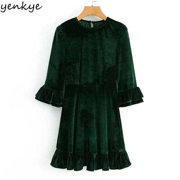 fashion women vintage green velvet o neck butterfly sleeve hem ruffle a-line mini dress elegant lady winter vestido 210514, Black;gray
fashion women vintage green velvet o neck butterfly sleeve hem ruffle a-line mini dress elegant lady winter vestido 210514, Black;gray