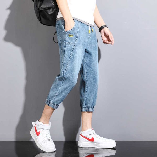 summer men's thin 7-point denim shorts wear korean fashion, loose casual pants and leggings, Blue
summer men's thin 7-point denim shorts wear korean fashion, loose casual pants and leggings, Blue