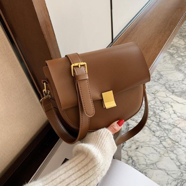 evening bags female 2021 autumn and winter lock small square korean version of the trend fashion retro single shoulder
evening bags female 2021 autumn and winter lock small square korean version of the trend fashion retro single shoulder
