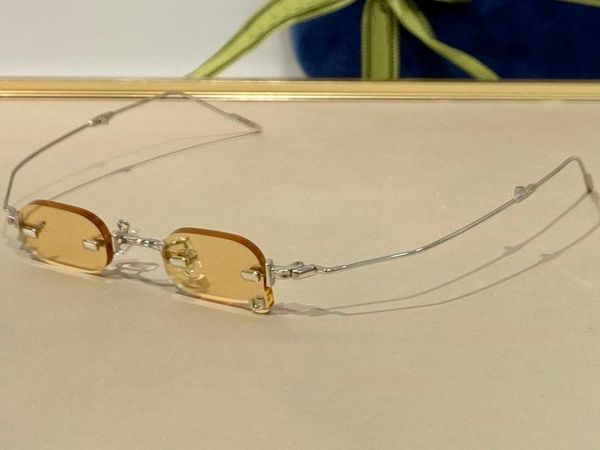 sunglasses for men and women summer linit mini style anti-ultraviolet retro plate square frameless fashion eyeglasses random, White;black
sunglasses for men and women summer linit mini style anti-ultraviolet retro plate square frameless fashion eyeglasses random, White;black