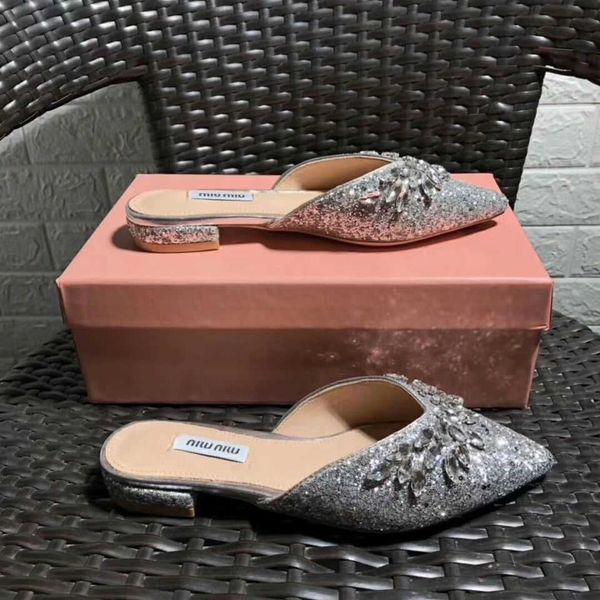 2021 new miu family water drill half slippers flat bottom pointed baotou sandals versatile zlh, Black
2021 new miu family water drill half slippers flat bottom pointed baotou sandals versatile zlh, Black