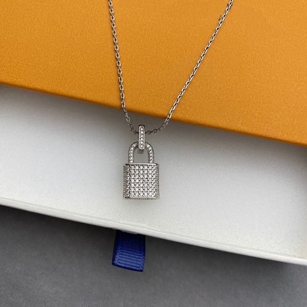 2021 korean fashion letter necklace wild lock head diamond temperament clavicle chain female fast delivery, Silver
2021 korean fashion letter necklace wild lock head diamond temperament clavicle chain female fast delivery, Silver