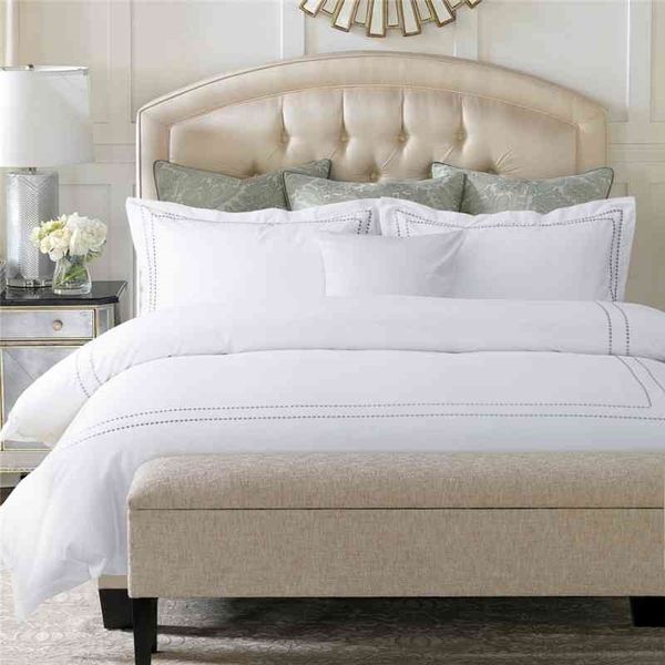 4pcs 100% cotton pure white luxury l bedding king size embroidery duvet quilt covers bed linen sheets set pillow
4pcs 100% cotton pure white luxury l bedding king size embroidery duvet quilt covers bed linen sheets set pillow