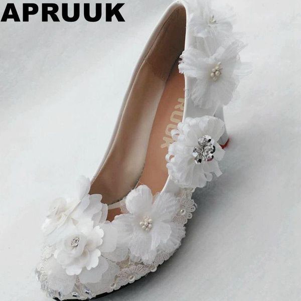 white flower wedding shoes bridal high heel woman platform ladies female sweet cute handmade dress party pumps shoe, Black 
white flower wedding shoes bridal high heel woman platform ladies female sweet cute handmade dress party pumps shoe, Black