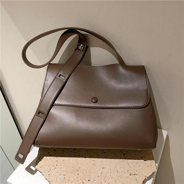 evening bags luxury vintage adjustable wide strap crossbody shoulder for women brand designer large capacity work ladies handbags 2021
evening bags luxury vintage adjustable wide strap crossbody shoulder for women brand designer large capacity work ladies handbags 2021