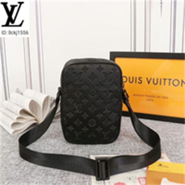 designer luxury 3810 m43679 new small shoulder bag small chest bag handbags iconic handles shoulder bags totes cross brand body bag clut, Red;black
designer luxury 3810 m43679 new small shoulder bag small chest bag handbags iconic handles shoulder bags totes cross brand body bag clut, Red;black