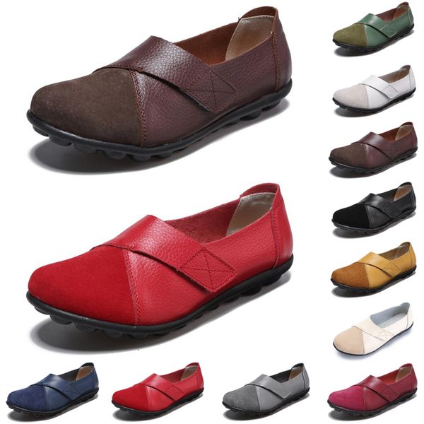 luxury men women casual shoes black white blue loafers suede leather stitching mens trainers sneakers size 35-44, White;red
luxury men women casual shoes black white blue loafers suede leather stitching mens trainers sneakers size 35-44, White;red