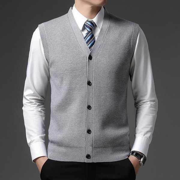 men's vests autumn business v neck woolen fashion knit sleeveless cardigan casual sweater coat vest top, Black;white
men's vests autumn business v neck woolen fashion knit sleeveless cardigan casual sweater coat vest top, Black;white
