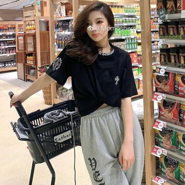2021 summer new korean t-shirt women black and white printing loose casual thin short sleeve versatile fashion, White;black
2021 summer new korean t-shirt women black and white printing loose casual thin short sleeve versatile fashion, White;black