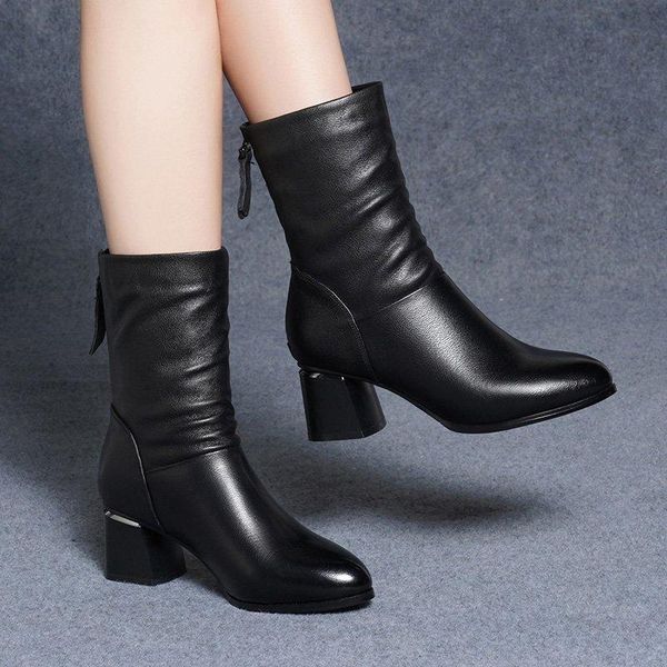 boots 2021 autumn and winter european american pointed back zipper short tube thick heel women, Black
boots 2021 autumn and winter european american pointed back zipper short tube thick heel women, Black