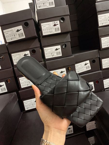 2021 women summer original designers sandal lingge square head weave high heels slippers genuine leather gladiator ladies fashion slipp, Black
2021 women summer original designers sandal lingge square head weave high heels slippers genuine leather gladiator ladies fashion slipp, Black