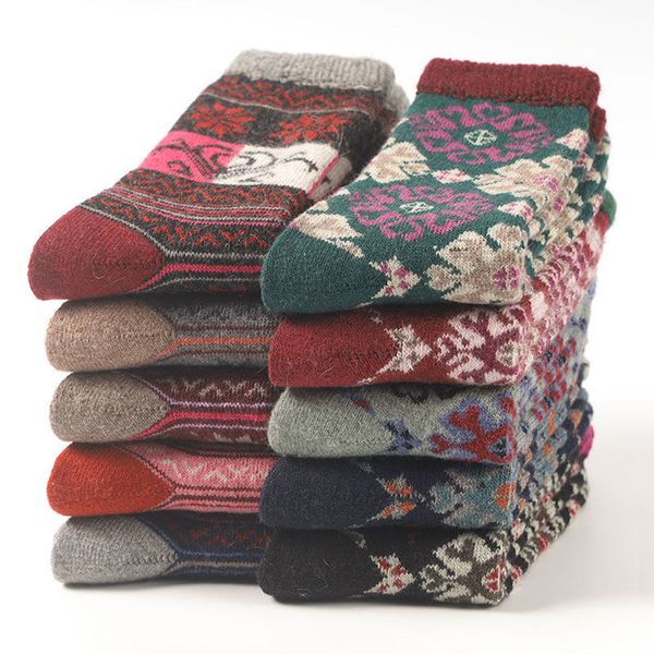 johnature 5 pairs/lot women warm vintage print floral socks winter autumn thick chinese style female terry rabbit hair socks 210521, Black;white
johnature 5 pairs/lot women warm vintage print floral socks winter autumn thick chinese style female terry rabbit hair socks 210521, Black;white