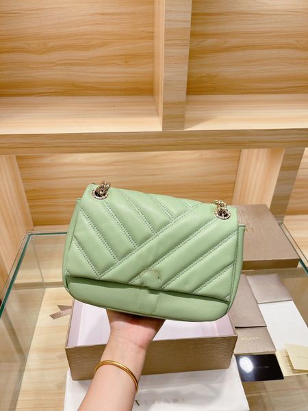 handbag stitching style bag leather messenger lady polyester thanksgiving multifunctional christmas american portable fashion one-shoulder
handbag stitching style bag leather messenger lady polyester thanksgiving multifunctional christmas american portable fashion one-shoulder