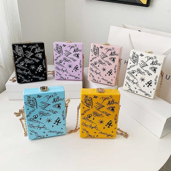 cartoon printed acrylic box ladies chain shoulder casual party clutch female purses and handbags wedding designer bag 2021 c0601
cartoon printed acrylic box ladies chain shoulder casual party clutch female purses and handbags wedding designer bag 2021 c0601