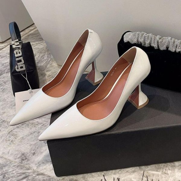 dress shoes brand women pumps black white party shoe pointed toe high heels genuine leather wedding
dress shoes brand women pumps black white party shoe pointed toe high heels genuine leather wedding