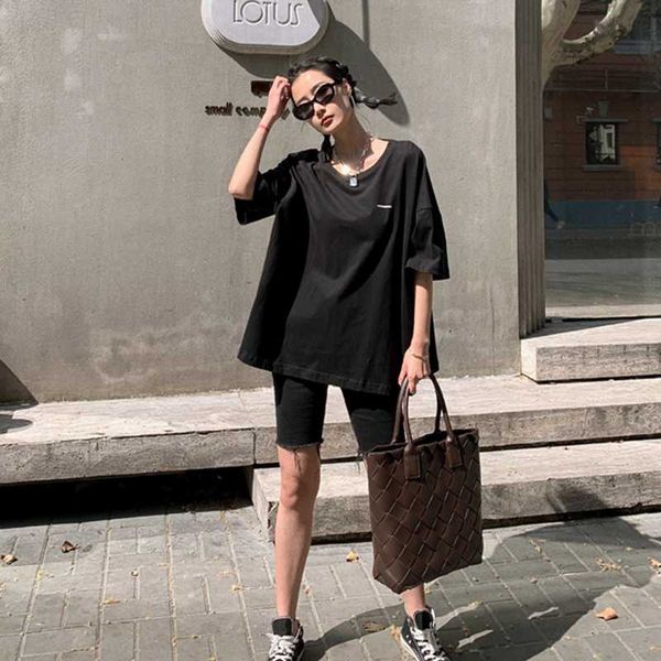 women's t-shirt 2021 spring small daisy short-sleeved female trend half-sleeved male couple loose summer shirt, White
women's t-shirt 2021 spring small daisy short-sleeved female trend half-sleeved male couple loose summer shirt, White