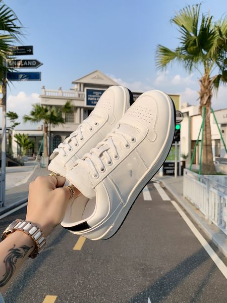 2023 designer sneakers calfskin casual shoes reflective shoes vintage suede leather trainers all-match sneaker patchwork leisure shoe 0617, Black
2023 designer sneakers calfskin casual shoes reflective shoes vintage suede leather trainers all-match sneaker patchwork leisure shoe 0617, Black