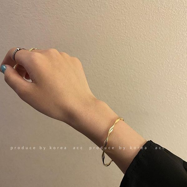 bangle japanese and korean twisted bracelet feel simple multifunctional girlfriend temperament wavy female personality, Black
bangle japanese and korean twisted bracelet feel simple multifunctional girlfriend temperament wavy female personality, Black