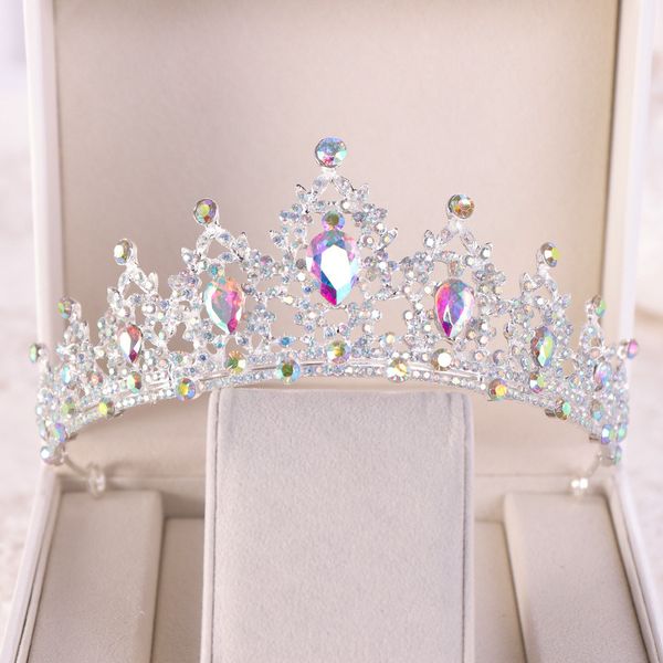 bridal crown three-piece headwear atmosphere super fair princess wedding birthday crystal necklace accessories, Slivery;golden
bridal crown three-piece headwear atmosphere super fair princess wedding birthday crystal necklace accessories, Slivery;golden
