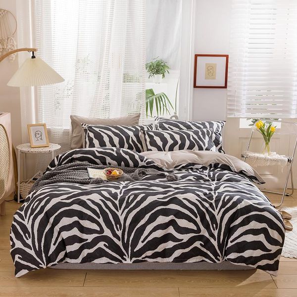 bedding sets cotton nordic printing four piece set of cartoon leopard print in students' and children's dormitory
bedding sets cotton nordic printing four piece set of cartoon leopard print in students' and children's dormitory