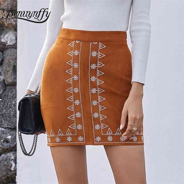 side zipper embroidery suede skirt women spring fall streetwear vintage high waist bodycon a-line mini skirts 210510, Black
side zipper embroidery suede skirt women spring fall streetwear vintage high waist bodycon a-line mini skirts 210510, Black