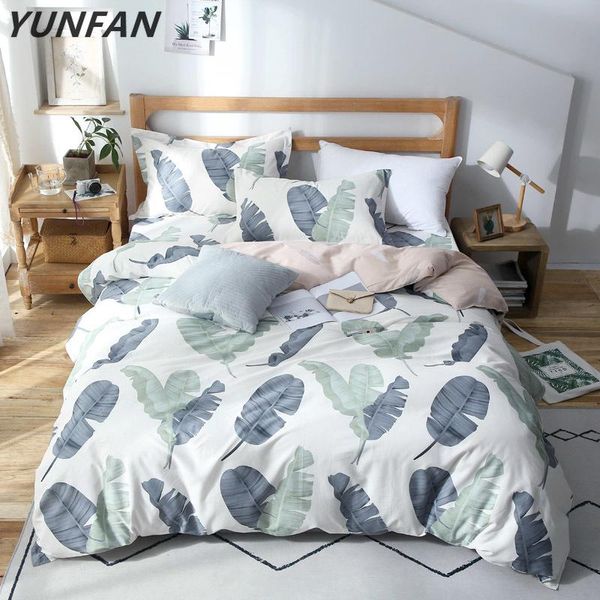 bedding sets tropical palm leaves printed duvet cover set 4pcs bed single sheet /king bedlinen white bedclothes
bedding sets tropical palm leaves printed duvet cover set 4pcs bed single sheet /king bedlinen white bedclothes