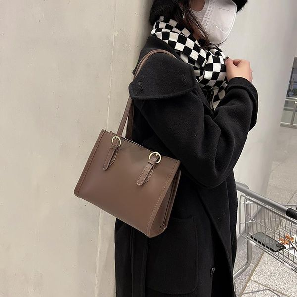 evening bags fashion women small pu leather handbags travel ladies solid shoulder messenger designer female tote bag
evening bags fashion women small pu leather handbags travel ladies solid shoulder messenger designer female tote bag