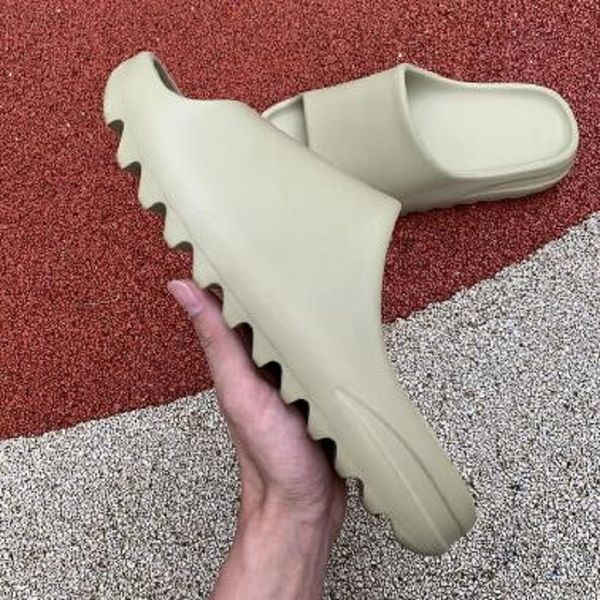 women men with box graffiti slides foam runner shoe desert sand resin men slipper summer flip flops womens beach sandal chaussures
women men with box graffiti slides foam runner shoe desert sand resin men slipper summer flip flops womens beach sandal chaussures