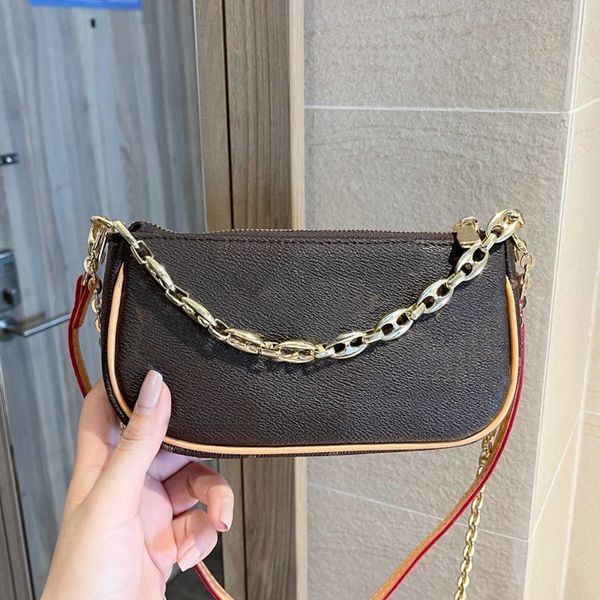 crossbar crescent bag chain package lady purse middle old flowers letter genuine leather canvas interior zipper high quality
crossbar crescent bag chain package lady purse middle old flowers letter genuine leather canvas interior zipper high quality