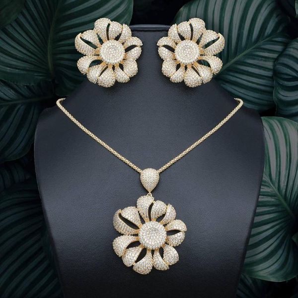 earrings & necklace modemangel big blooming flower copper cubic zircon gold color pendant and earring women jewelry, Silver
earrings & necklace modemangel big blooming flower copper cubic zircon gold color pendant and earring women jewelry, Silver