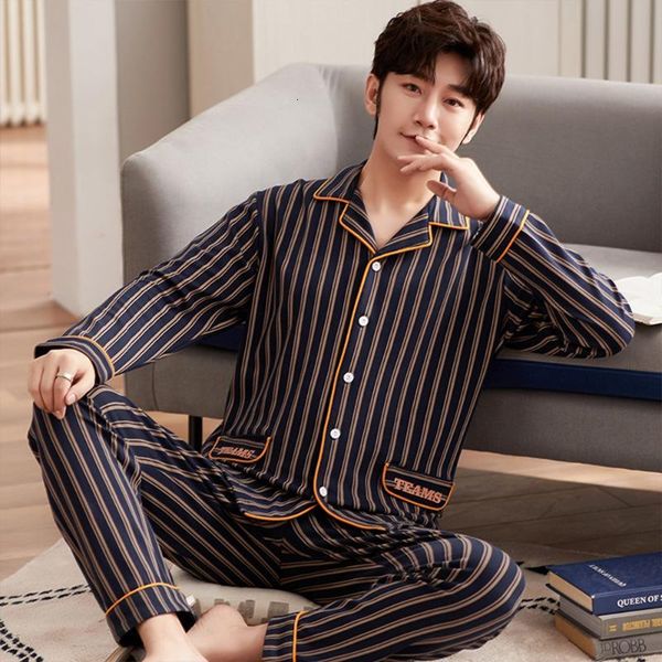 men's sleepwear 100% cotton plaid pajamas set fashion lapel suit casual cardigan with pockets male pijama homewear clothing plus size 3, Black;brown
men's sleepwear 100% cotton plaid pajamas set fashion lapel suit casual cardigan with pockets male pijama homewear clothing plus size 3, Black;brown