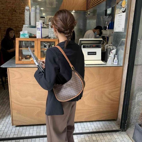 womens fashion korean version cosmetic bag ins one shoulder underarm soft leather fresh wear with summer personalized
womens fashion korean version cosmetic bag ins one shoulder underarm soft leather fresh wear with summer personalized