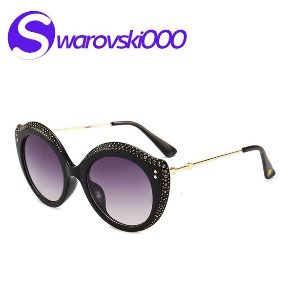 quality polarizing high goggles with fashionable design platform inlaid diamond sunglasses women's street p lip, White;black
quality polarizing high goggles with fashionable design platform inlaid diamond sunglasses women's street p lip, White;black