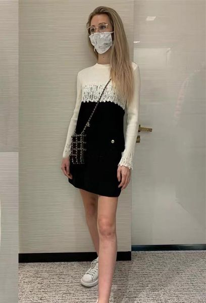 casual dresses autumn 2021 women's black and white cashmere knitted dress button up shoulder narrow waist simple atmosphere, Black;gray
casual dresses autumn 2021 women's black and white cashmere knitted dress button up shoulder narrow waist simple atmosphere, Black;gray