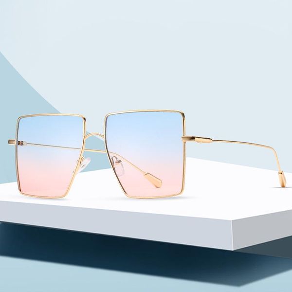 sunglasses style big square frame metal fashion cut-edge all-match street visor mirror, White;black
sunglasses style big square frame metal fashion cut-edge all-match street visor mirror, White;black