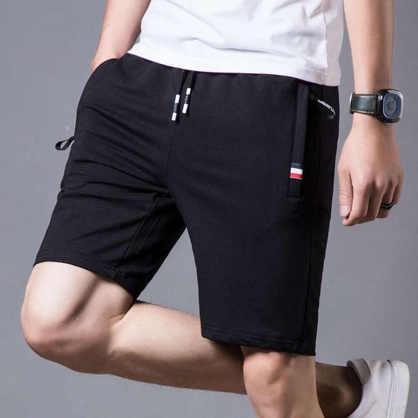 beach summer thin versatile handsome men's sports cotton running large casual shorts capris, White;black 
beach summer thin versatile handsome men's sports cotton running large casual shorts capris, White;black