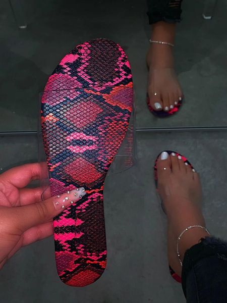 spring/summer 2021 women outdoor pvc flat non-slip beach lady slippers flip flop shoes, Black
spring/summer 2021 women outdoor pvc flat non-slip beach lady slippers flip flop shoes, Black
