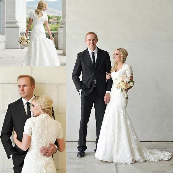 vintage lace mermaid wedding dresses birdal gown short sleeves scalloped v neck applique sweep train covered buttons back custom made plus s, White
vintage lace mermaid wedding dresses birdal gown short sleeves scalloped v neck applique sweep train covered buttons back custom made plus s, White