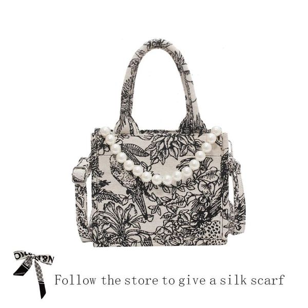 evening bags 2021 women's bag luxury designer handbag shopper fashion brand jacquard embroidery female girls canvas shoulder
evening bags 2021 women's bag luxury designer handbag shopper fashion brand jacquard embroidery female girls canvas shoulder