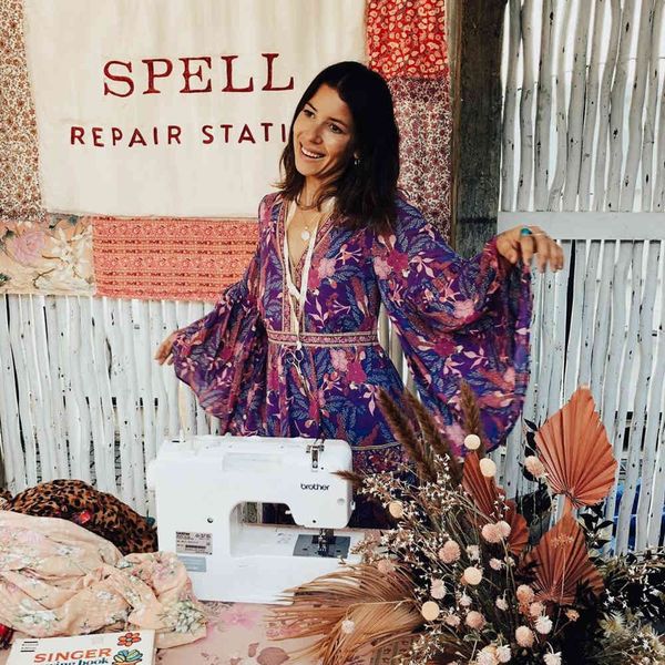 purple bohemian floral print v-neck flare sleeve maxi dress for women summer street wear cotton tunic vintage dresses a624 210416, White;black
purple bohemian floral print v-neck flare sleeve maxi dress for women summer street wear cotton tunic vintage dresses a624 210416, White;black