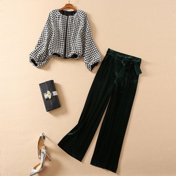shorts designer clothing sets winter suit women vintage print wool jacket+full length wide leg veet pant set, White;black
shorts designer clothing sets winter suit women vintage print wool jacket+full length wide leg veet pant set, White;black