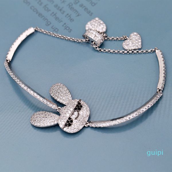 new style european brand luxury micro-inlaid zircon rabbit bracelet jewelry temperament women high-end shiny zircon animal series bracelet, Golden;silver
new style european brand luxury micro-inlaid zircon rabbit bracelet jewelry temperament women high-end shiny zircon animal series bracelet, Golden;silver