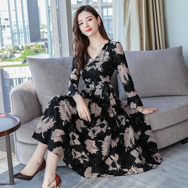 casual dresses 2021 autumn pattern european self-cultivation thin v word lead long fund longuette temperament chiffon dress, Black;gray
casual dresses 2021 autumn pattern european self-cultivation thin v word lead long fund longuette temperament chiffon dress, Black;gray
